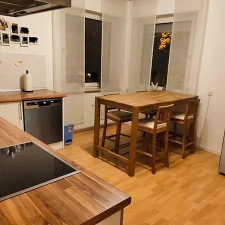 Am Kurwald Apartment *