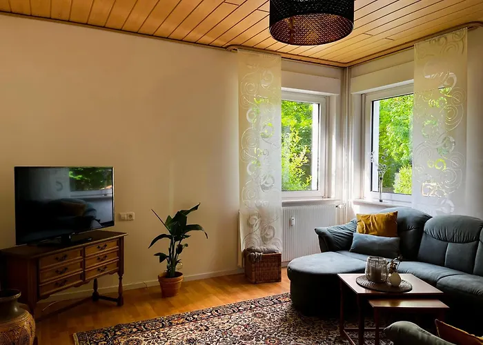 Am Kurwald, Naehe Kliniken, 88qm, Parkplatz *