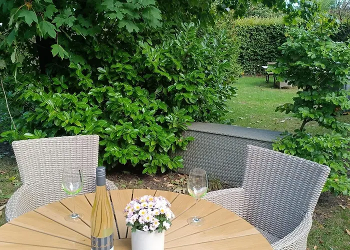 Am Kurwald, Naehe Kliniken, 88qm, Parkplatz *